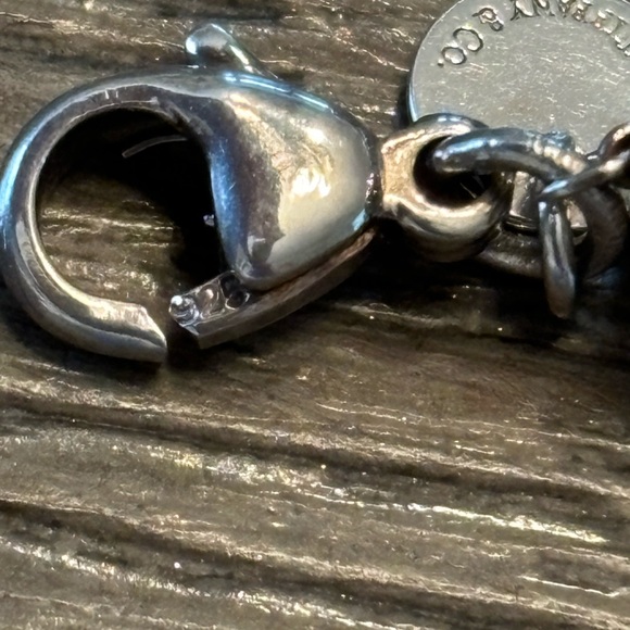 Tiffany& Co - Picture 5 of 8